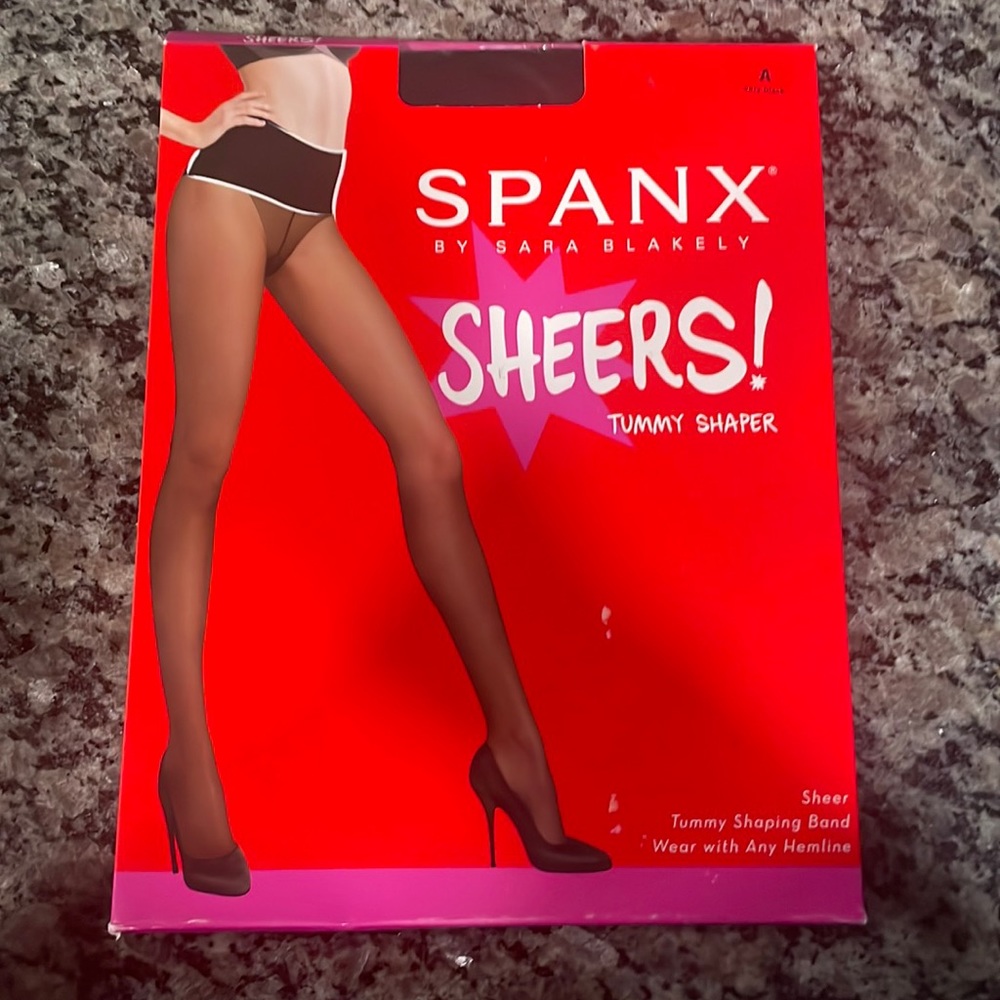 NIB SPANX SHEER TUMMY SHAPER